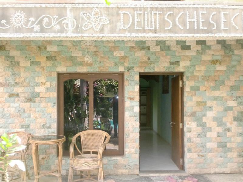 Deutsches-Eck Rikesti Hotel โลวินา ภายนอก รูปภาพ